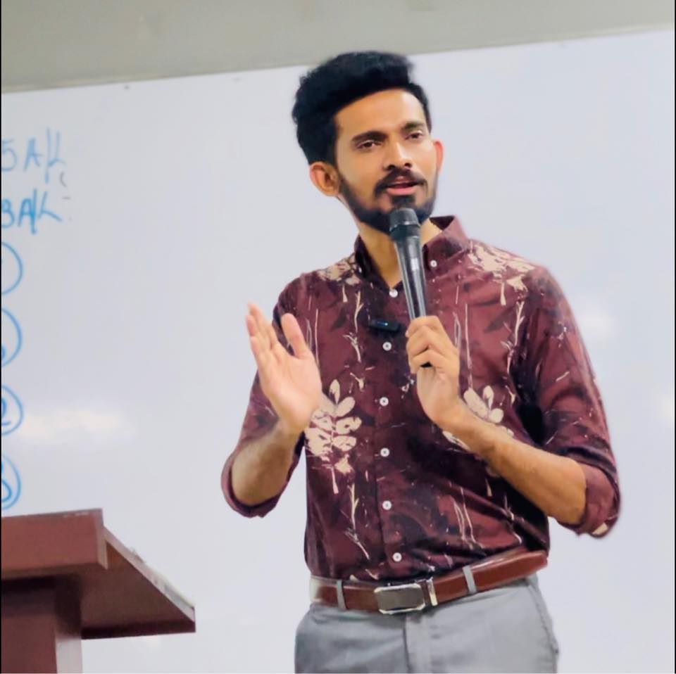 Namal Dilanka - Accounting tutor profile picture